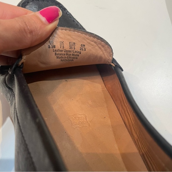 Naturalizer Black Leather Loafers - Picture 6 of 6